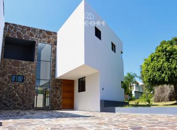 1 · Casa en Venta en Colinas de Santa Anita, Tlajomulco de Zuñiga