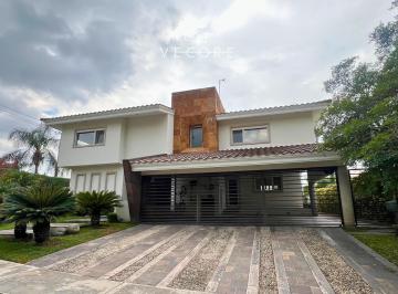 1 · Casa en Venta en Azaleas Bugambilias, Zapopan