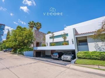 1 · Casa en Venta en Colinas de San Javier, Guadalajara