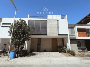 1 · Casa en Venta, Valle Imperial, Zapopan