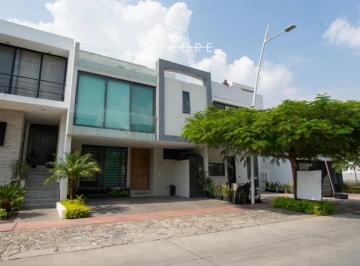 1 · Casa en Venta en Solares, Zapopan