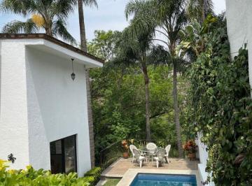 Casa de 3 habitaciones, Cuernavaca · Hermosa Casa con Vista a La Vegetación!