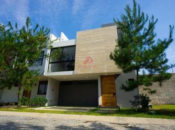 Casa en condominio de 3 habitaciones, Zapopan · Casa en Venta en Solares, Zapopan | 3 Recámaras con Baño y Roof Garden.
