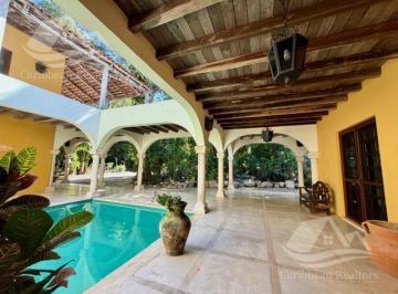 Casa · 470m² · 4 Recámaras · Casa en Venta en Los Arboles Tulum