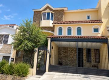 1 · Casa en Venta en Colinas de San Jerónimo