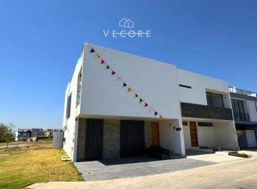 1 · Casa en Venta en Solares Residencial, Zona Real, Zapopan
