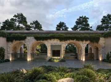 1 · Terrenos Dentro de Coto de Lujo en Venta en Tapalpa, Jalisco