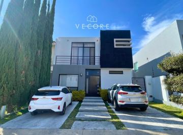 1 · Casa en Venta en Provenza Residencial, Zona Sur, Tlajomulco de Zúñiga