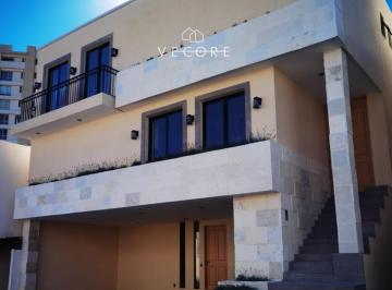 1 · Casa en Venta en Fracc. Club de Golf La Loma San Luis Potosí