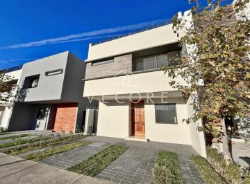 1 · Casa en Venta en Parques Vallarta, Zapopan