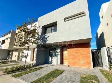 1 · Casa en Venta en Parques Vallarta, Zapopan