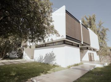 1 · Casa en Venta en Arauca Ll, Zona Real, Zapopan
