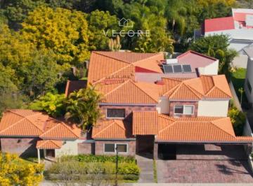 1 · Casa en Venta en Puerta de Hierro, Zona Diamante, Zapopan