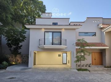 1 · Casa Amueblada en Santa Fe, Zapopan