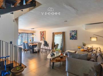 1 · Casa en Venta en Residencial Victoria, Zapopan