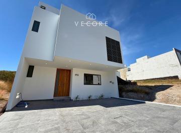 1 · Casa en Venta en Fraccionamiento Argenta, Col. Rio Blanco, Zapopan