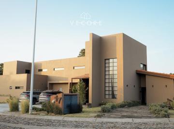 1 · Casa en Venta, Venta del Astillero, Zapopan