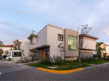 Casa en condominio de 3 habitaciones, Zapopan · Casa en Venta – Virreyes Residencial