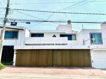 1 · Casa en Venta, Providencia, Guadalajara