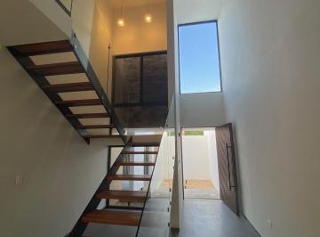 Casa de 4 habitaciones, Mérida · Casa en Renta en Temozon Norte