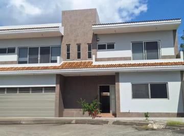 1 · Vendo Casa Cerca de Plaza El Dorado y de Boca del Rio Centro