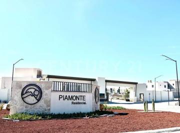 Casa · 140m² · 3 Recámaras · 2 Estacionamientos · Venta Casa Fraccionamiento Piamonte en Saltillo