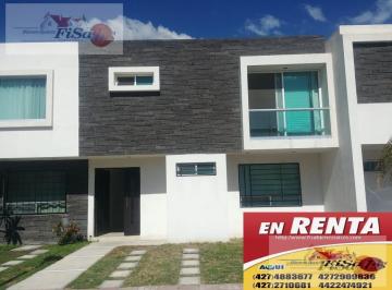 Casa · 153m² · 3 Recámaras · 2 Estacionamientos · Casa - Fraccionamiento Bosques de San Juan