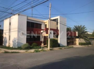 Casa · 281m² · 3 Recámaras · 2 Estacionamientos · Casa en Venta | Zona Tec | Monterrey, Nl