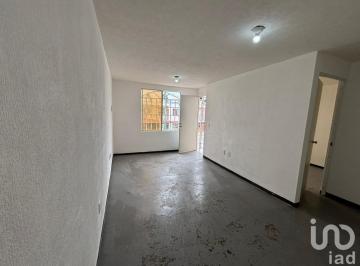 Casa · 55m² · 2 Recámaras · 1 Estacionamiento · Casa en Veta en Torres Doradas Leon Gto