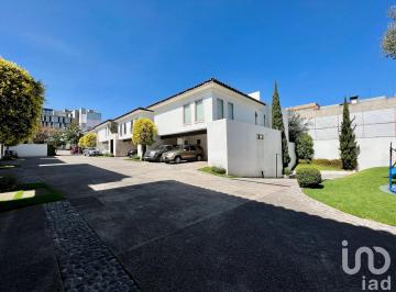 Casa · 368m² · 3 Recámaras · 6 Estacionamientos · Venta Exclusiva Residencia en El Molino Elegancia, Espacio y Privacidad
