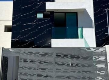 Casa · 179m² · 3 Recámaras · 2 Estacionamientos · Hermosas Casas en Venta en Colonia Anzures, Puebla.