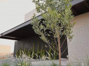 Casa en condominio de 4 habitaciones, Querétaro · Estrena Casa de Autor en Renta, Lomas del Campanario Norte