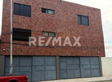 Departamento · 103m² · 2 Recámaras · 2 Estacionamientos · Departamento en Renta - (4)