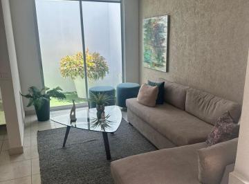 Casa · 115m² · 3 Recámaras · 2 Estacionamientos · Casa en Renta Amueblada en Castelo Residencial