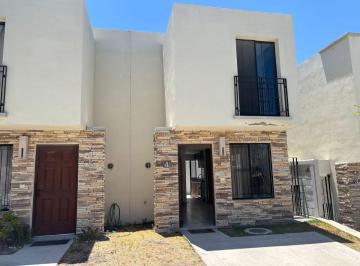 Casa de 3 habitaciones, El Marqués · Casa en Venta Capital Sur