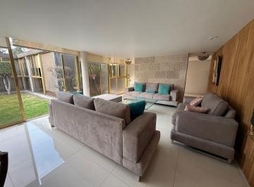 9775ccdd00d2b0969192be79425e8e31d10fba47630684e04ec84748a5605a64 · Casa en Venta de 1 Piso con Jardin, Amplias Áreas y Gran Ubicación
