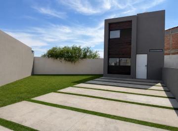 Casa · 72m² · 2 Recámaras · 4 Estacionamientos · Casa - Guadalupe