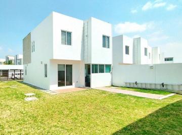 Casa en condominio de 4 habitaciones, Metepec · Residencial Foresta Ampliada