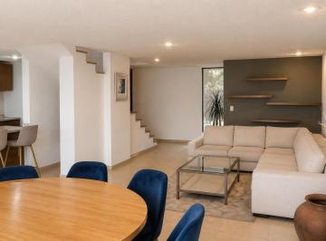 Casa en condominio · 226m² · 3 Recámaras · Casa en Venta en Condominio con Alberca en Juriquilla Santa Fe, con Cuarto de Servicio