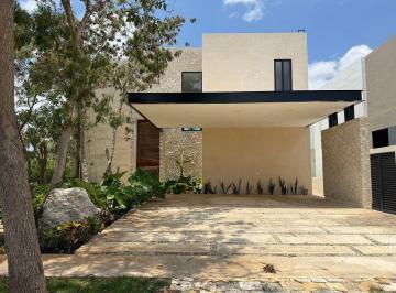 9f59408d82ba57ada61c5779f433da4b63593212337d678e0befa1a52d54f8b5 · Residencia de Lujo en Venta en Yucatan Country Club