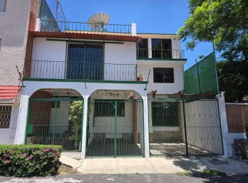 Casa · 334m² · 4 Recámaras · 2 Estacionamientos · Casa en Laderas de San Mateo