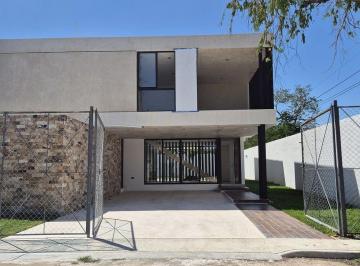 e84fb9e538618e09744b8060d97ec5f2dcbf81401bdafc780df8ef3b665463fc · Casa Nueva en Cholul Yucatán