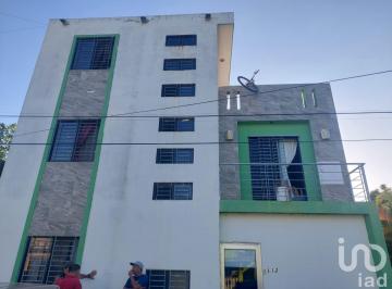 Casa · 200m² · 5 Recámaras · 1 Estacionamiento · Casa en Venta en Colonia Laguna de La Puerta, tampico, Tamaulipas.