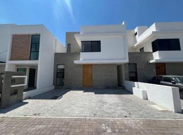 Casa de 2 habitaciones, El Marqués · Renta o Venta Casa en El Mirador