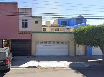Casa de 4 habitaciones, Tijuana · Venta de Casa en Av Universidad, Universidadotay, 22427 Tijuana, Baja California