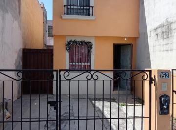 Casa · 160m² · 2 Recámaras · Casa en Renta en Quinta Las Sabinas, Juárez, N. L