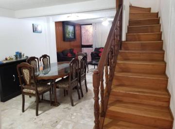 Casa de 2 habitaciones, Iztapalapa · Detrás de Parque Tezontle, en Calle Cerrada, con Acceso Controlado. Casa a Precio de Departamento.