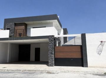 Casa de 3 habitaciones, Arteaga · Se Renta Casa Amueblada en Fracc. Santa Elena