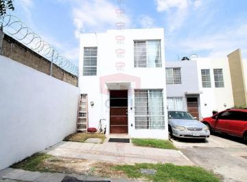 8fe958e9756b14da16f8d983ec7203bce028cfcdbf2704156b964a199093b3cc · Real del Valle Casa con Excedente