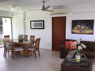 Departamento · 87m² · 2 Recámaras · 1 Estacionamiento · Departamento en Venta en Sm 16 Horizontes Cancun